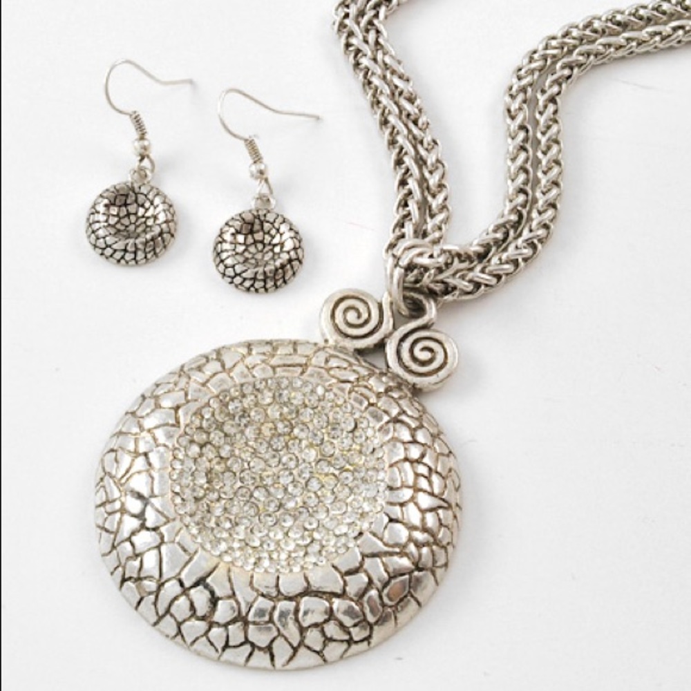 Large Bold Chain Pendant Necklace Earrings Set